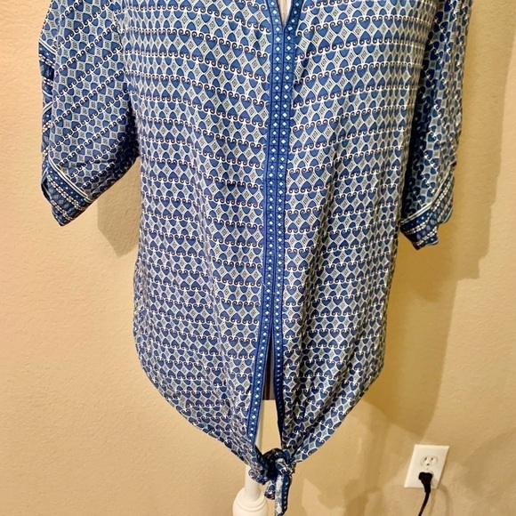 NWT Max Studio Top XS Kimono Style Top 100% Rayon Blue Shades White Short Slvs - Picture 4 of 16